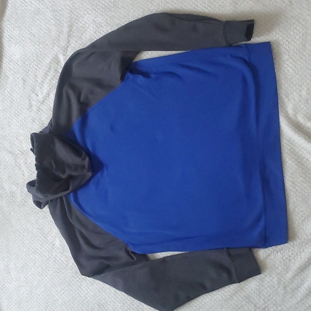 76 Sixer's Basketball Pullover Hoodie - Picture 2 of 4